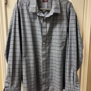 UNTUCKit Men's Blue and Gray Checkered Shirt